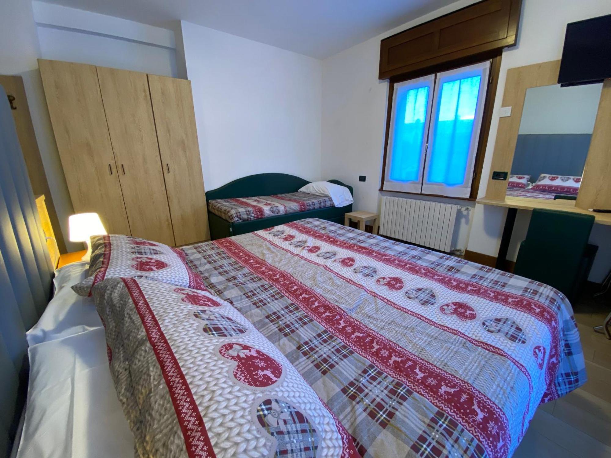 Triple Room,1525758964:JPEG